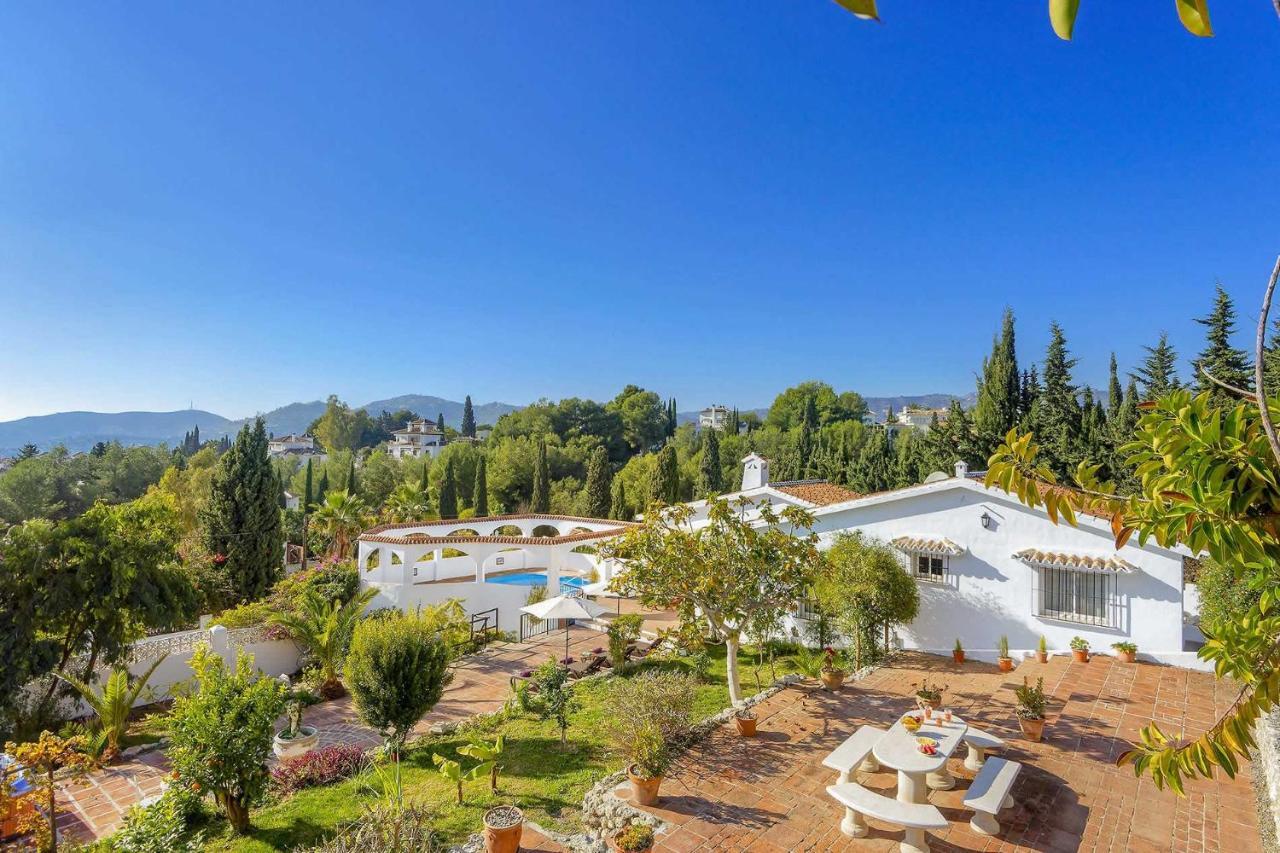 Private Heated Pool, Jacuzzi & 1225M2 Garden In Villa Cipreses Frigiliana Eksteriør bilde