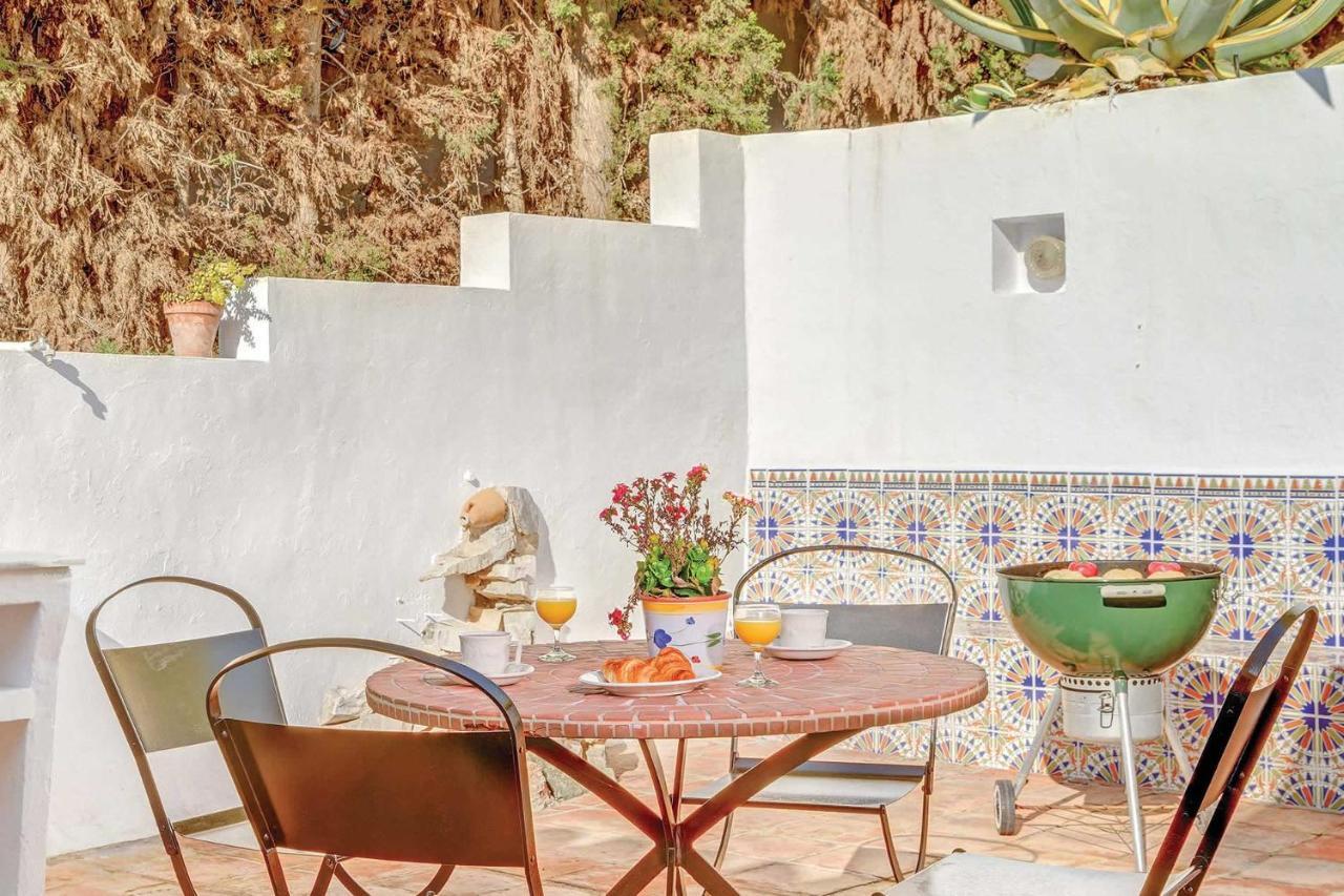 Private Heated Pool, Jacuzzi & 1225M2 Garden In Villa Cipreses Frigiliana Eksteriør bilde
