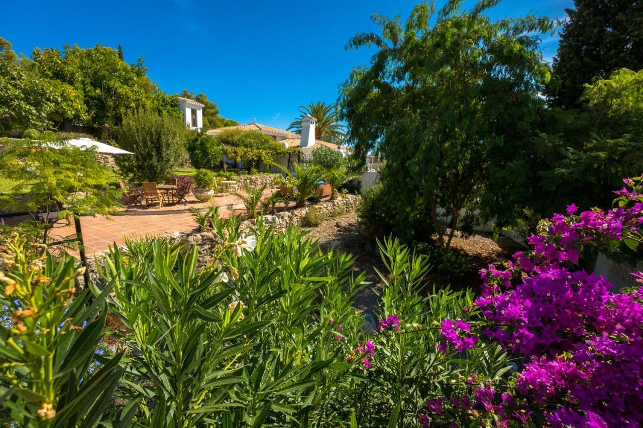 Private Heated Pool, Jacuzzi & 1225M2 Garden In Villa Cipreses Frigiliana Eksteriør bilde