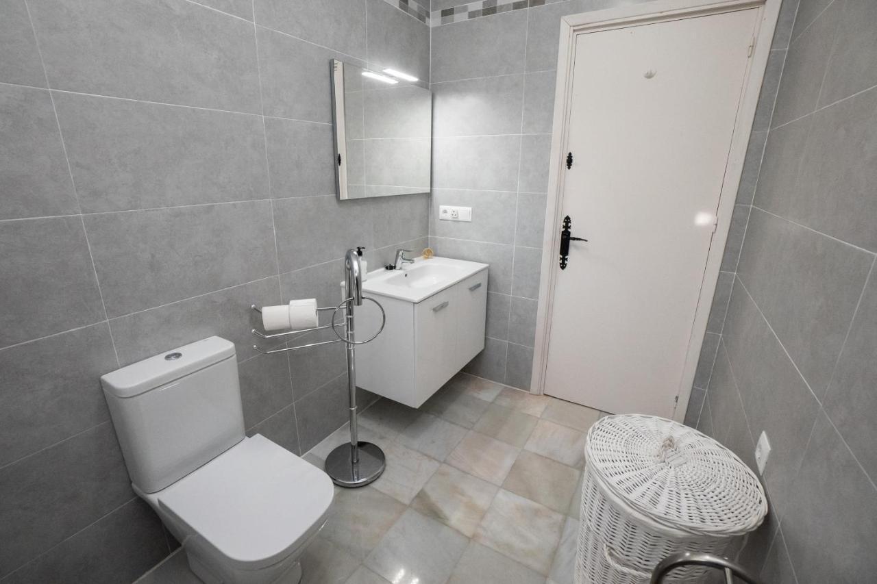 Private Heated Pool, Jacuzzi & 1225M2 Garden In Villa Cipreses Frigiliana Eksteriør bilde