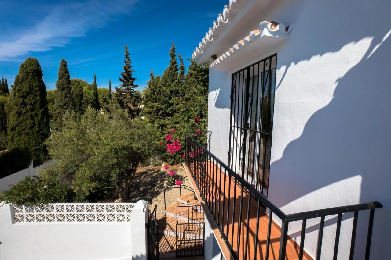 Private Heated Pool, Jacuzzi & 1225M2 Garden In Villa Cipreses Frigiliana Eksteriør bilde