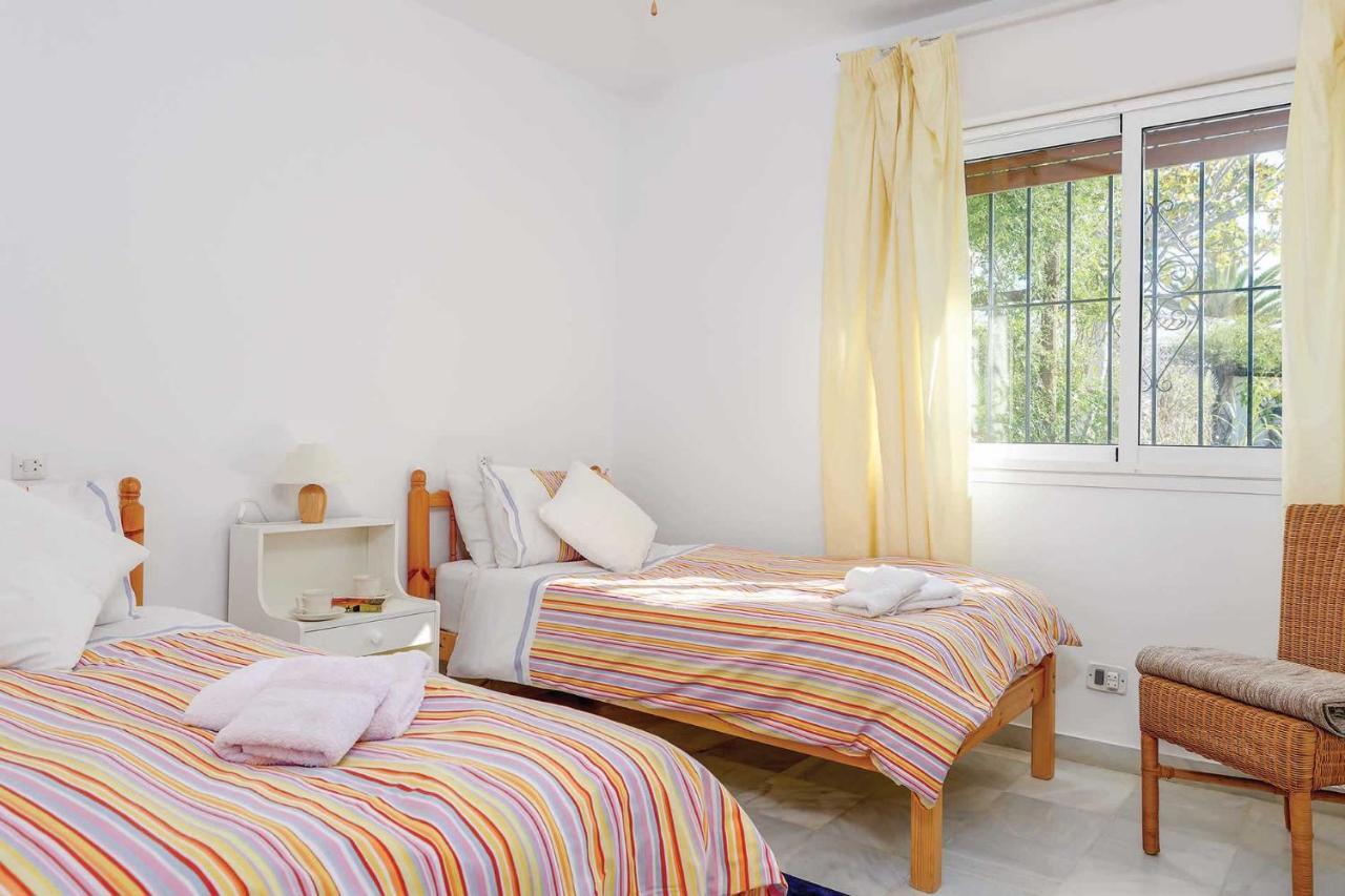 Private Heated Pool, Jacuzzi & 1225M2 Garden In Villa Cipreses Frigiliana Eksteriør bilde
