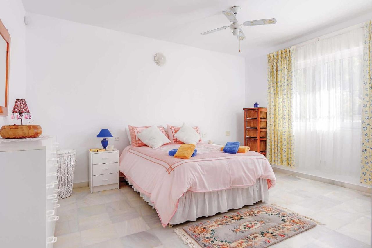 Private Heated Pool, Jacuzzi & 1225M2 Garden In Villa Cipreses Frigiliana Eksteriør bilde