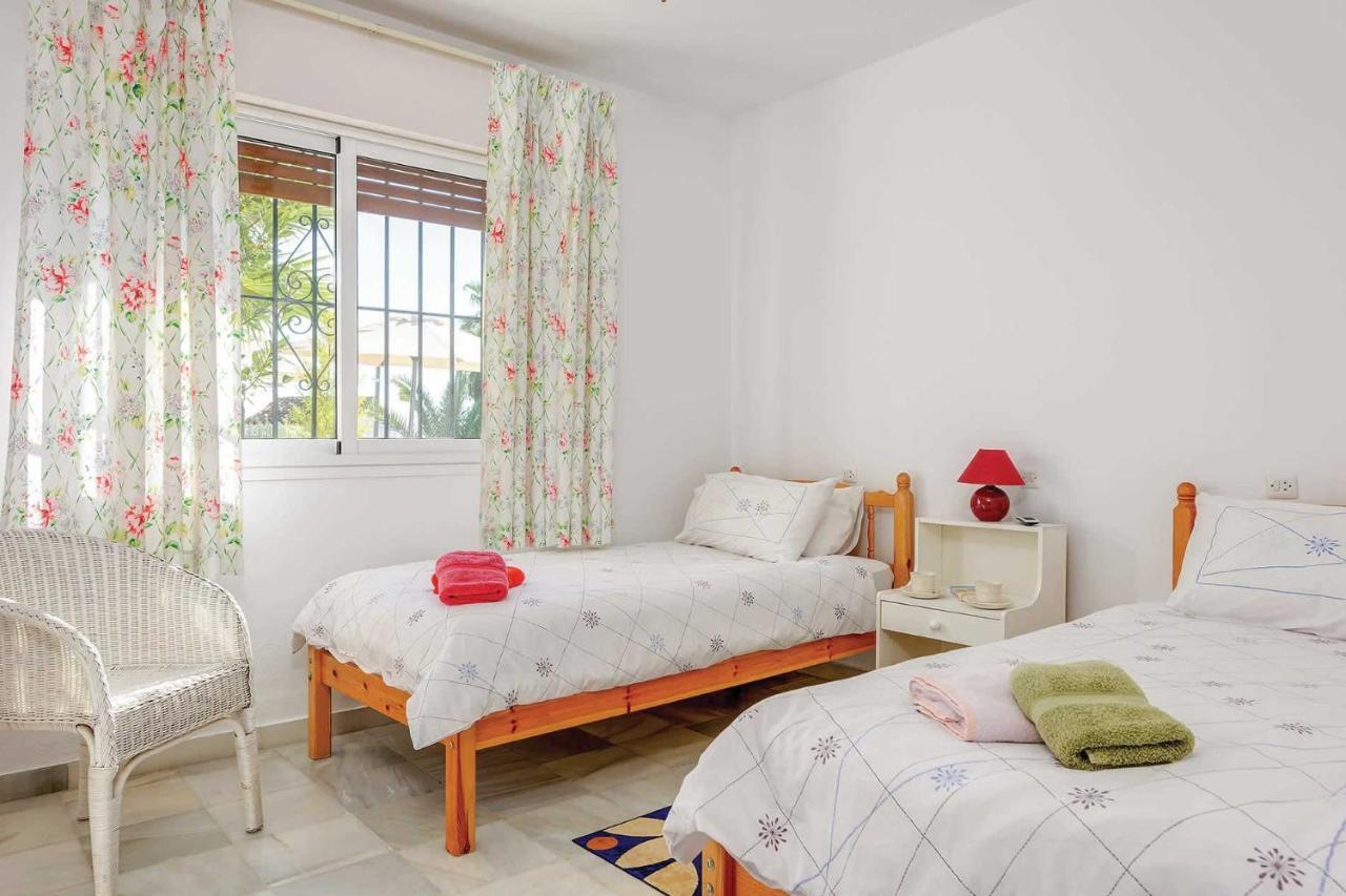 Private Heated Pool, Jacuzzi & 1225M2 Garden In Villa Cipreses Frigiliana Eksteriør bilde